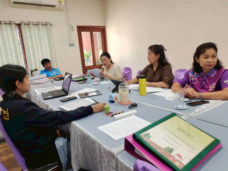 10. การประชุมเพื่อขับเคลื่อนการดำเนินงานศูนย์เรียนรู้ตามหลักปรัญชาของเศรษฐกิจพอเพียงด้านการศึกษา